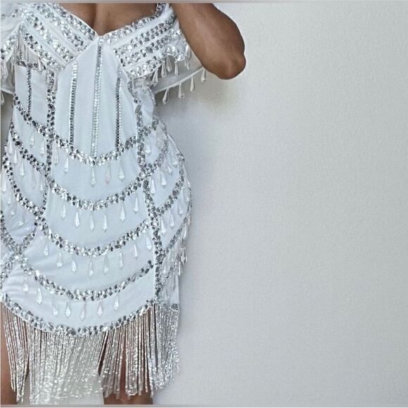 ASOS NWT Embellished Fringe Cocktail Dress In white
Size 4 - Picture 6 of 15